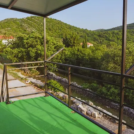 Apartment Budimir *